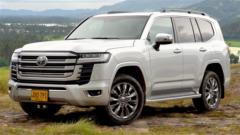 Toyota Land Cruiser LC300